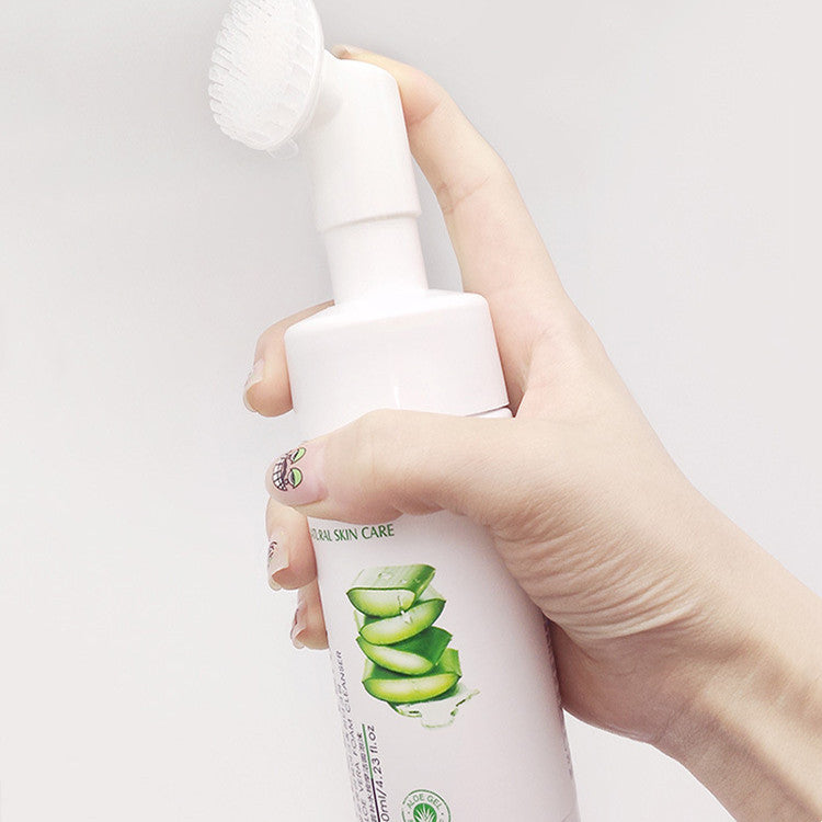 Aloe Vera Hydrating Massage Foaming Cleanser - Blessed Corner